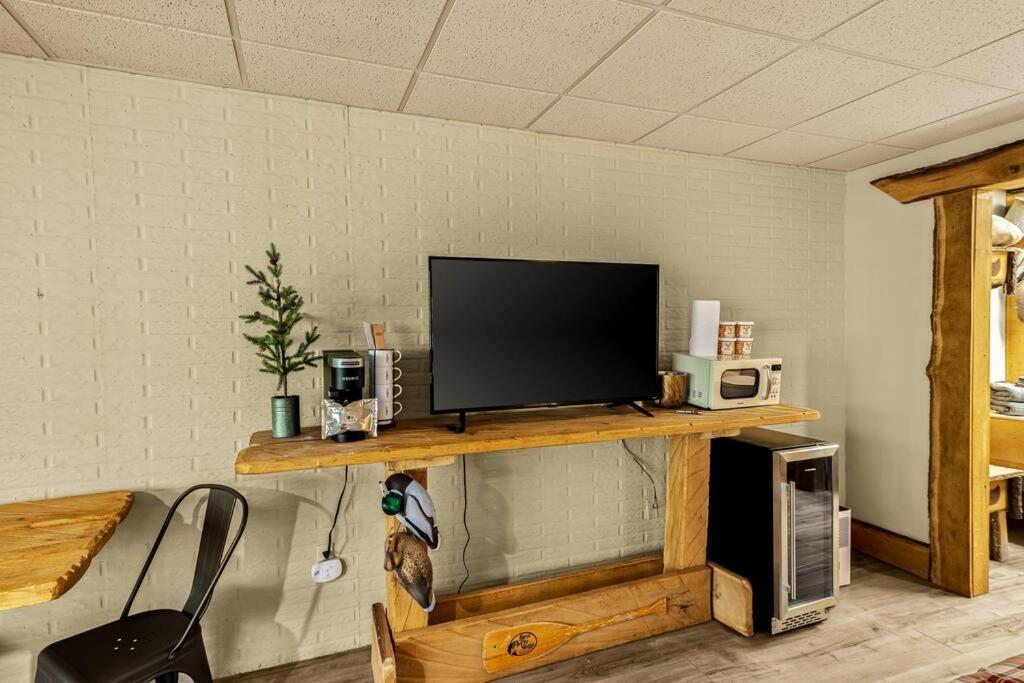 Stonegate Lodge King Bed Wifi 50 Roku Tv Salt Water Pool Room #104 Eureka Springs Luaran gambar